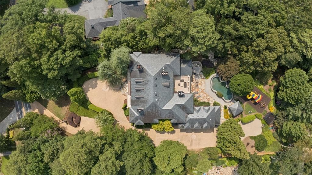 6 bedroom, 12 bathroom, 14,124 sq ft single family residence for sale at 72 Blackland Road, Atlanta, GA 30342 — photo 4
