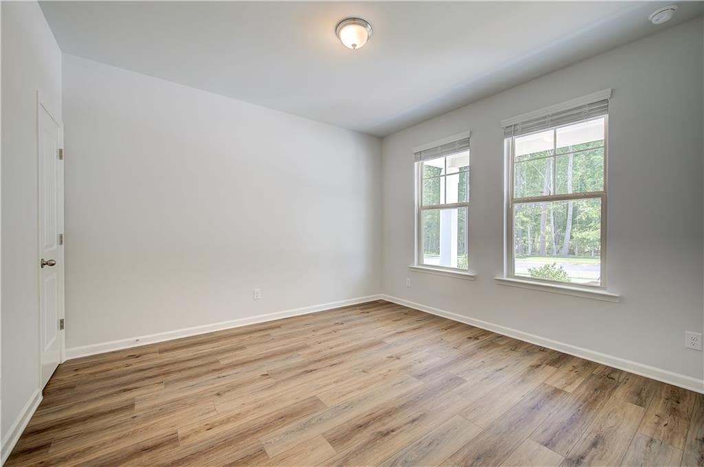 5 bedroom, 3 bathroom, 3,093 sq ft single family residence under contract at 2535 Dixon Place, Lawrenceville, GA 30045 — photo 5