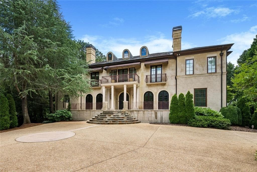 6 bedroom, 12 bathroom, 14,124 sq ft single family residence for sale at 72 Blackland Road, Atlanta, GA 30342 — photo 5