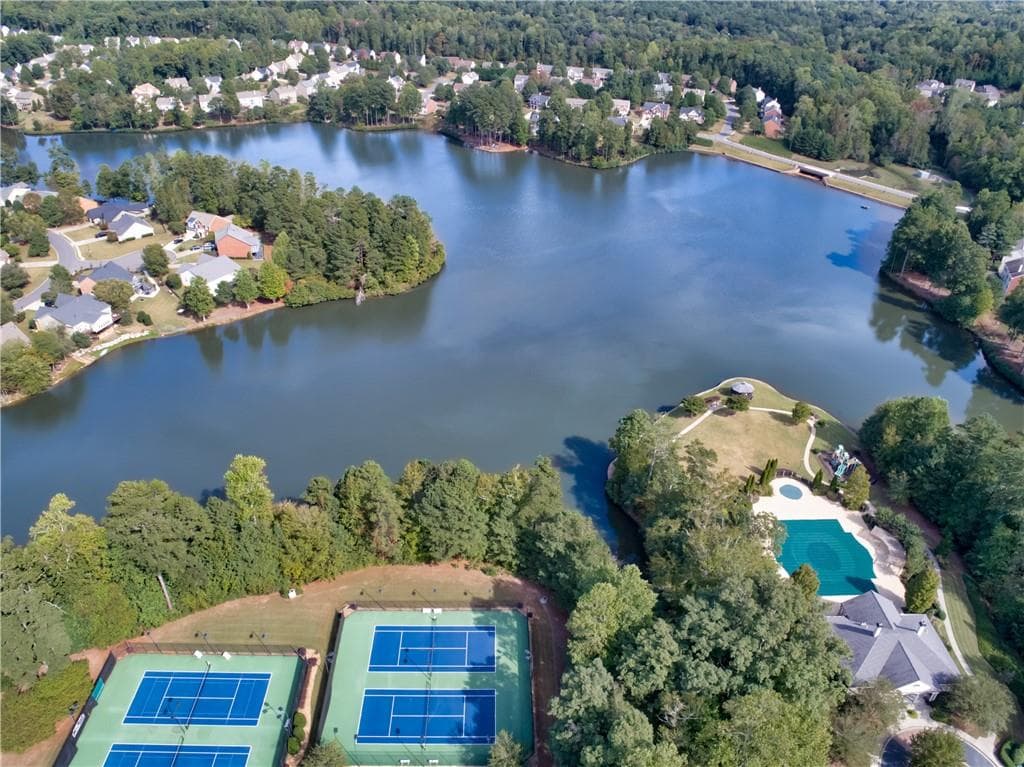 4 bedroom, 3 bathroom, 2,444 sq ft single family residence for sale at 735 Mountclaire Drive, Cumming, GA 30041 — photo 7