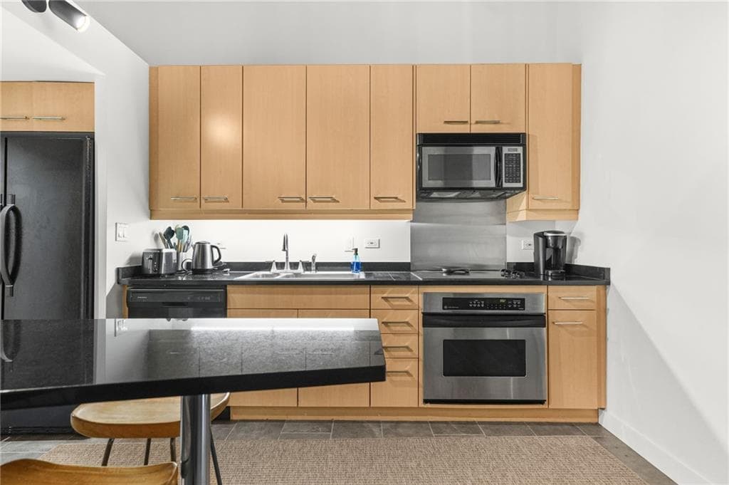 2 bedroom, 2 bathroom, 1,312 sq ft condominium for sale at 123 Luckie Street 2209, Atlanta, GA 30303 — photo 5