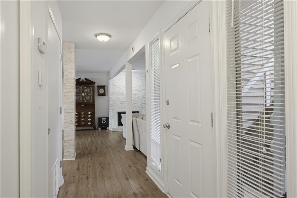 2 bedroom, 2 bathroom, 1,311 sq ft condominium for rent at 279 Quail Run 279, Roswell, GA 30076 for $2,395 a month — photo 3