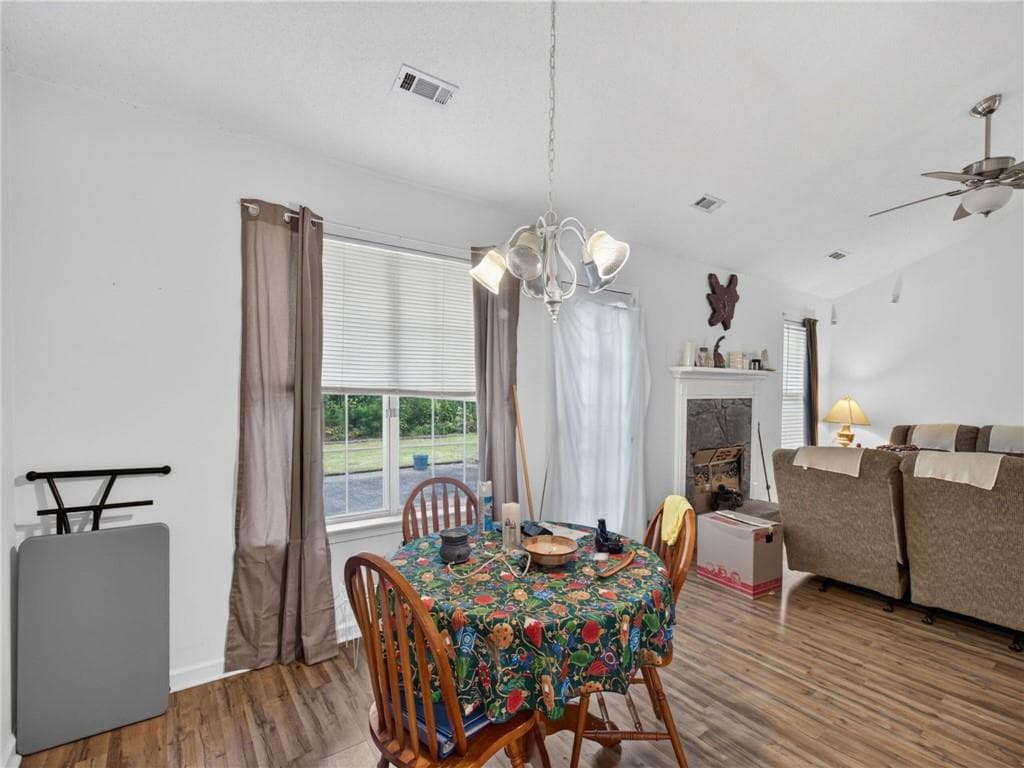 3 bedroom, 2 bathroom, 1,398 sq ft single family residence for sale at 109 Collins Way, Douglasville, GA 30134 — photo 8