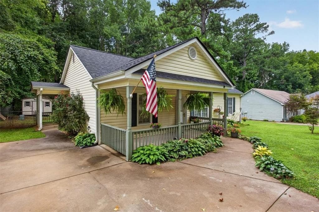 3 bedroom, 2 bathroom, 1,118 sq ft single family residence under contract at 129 Whispering Pine Lane, White, GA 30184 — photo 6