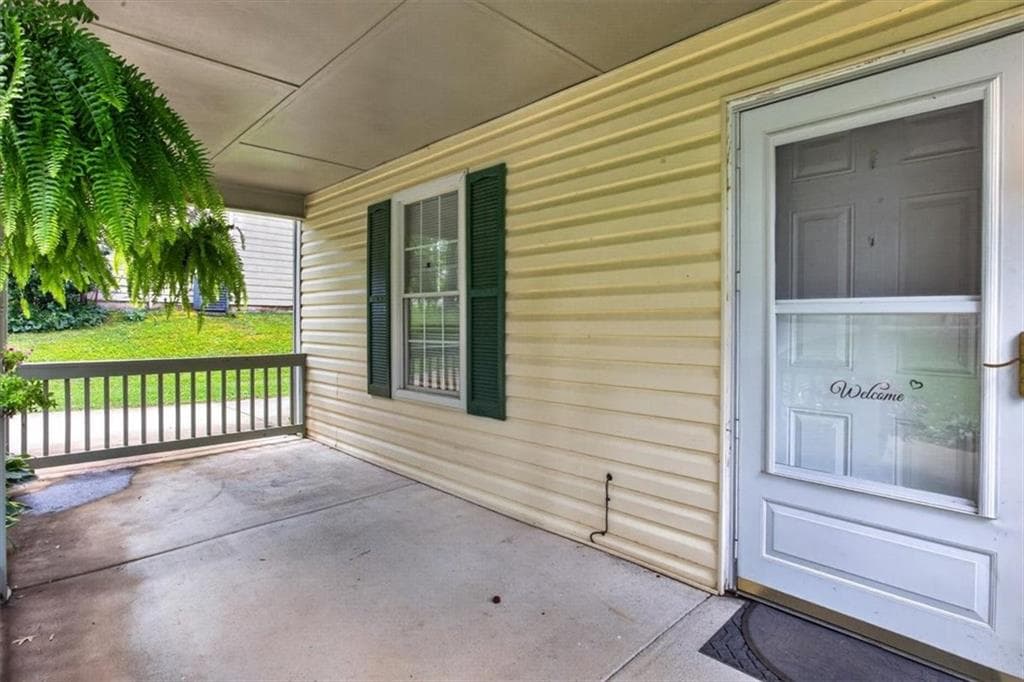 3 bedroom, 2 bathroom, 1,118 sq ft single family residence under contract at 129 Whispering Pine Lane, White, GA 30184 — photo 7