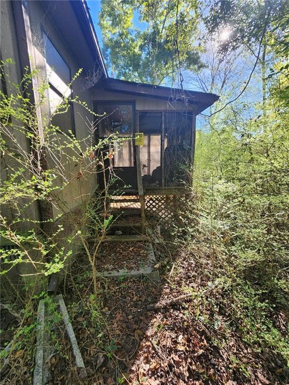 3 bedroom, 2 bathroom, 1,080 sq ft single family residence under contract at 2281 Carr Road, Conyers, GA 30012 — photo 7
