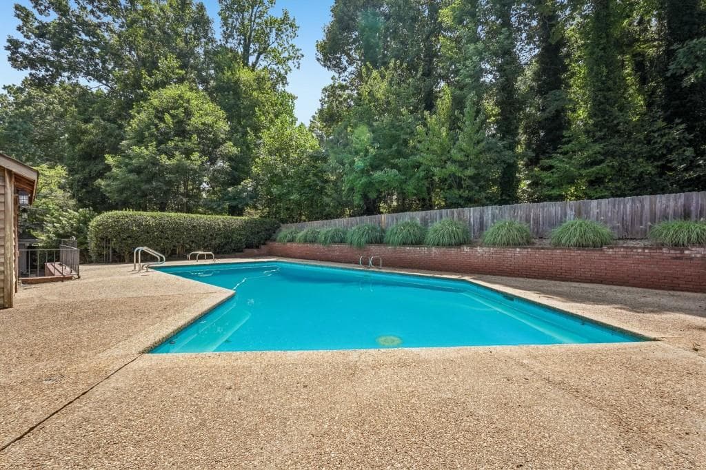4 bedroom, 3 bathroom, 3,684 sq ft single family residence under contract at 4891 Timberland Drive, Mableton, GA 30126 — photo 2