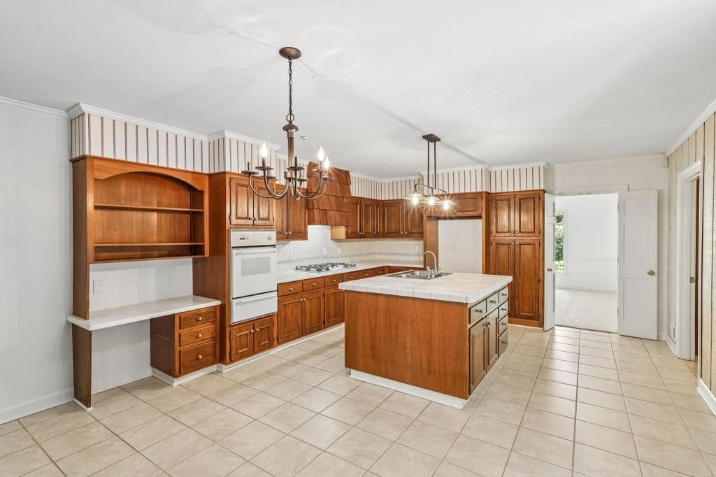 4 bedroom, 3 bathroom, 3,684 sq ft single family residence under contract at 4891 Timberland Drive, Mableton, GA 30126 — photo 5