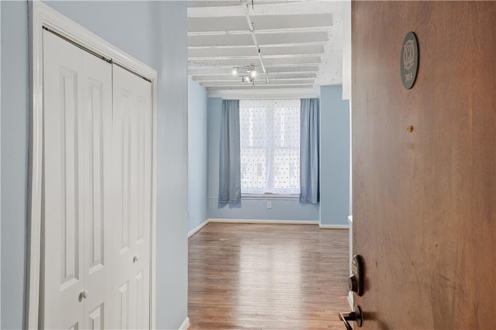 2 bedroom, 2 bathroom, 902 sq ft condominium for sale at 32 Peachtree Street 703, Atlanta, GA 30303 — photo 8