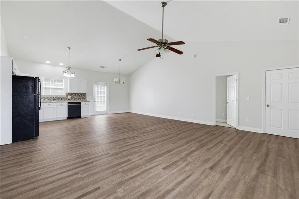 3 bedroom, 2 bathroom, 1,518 sq ft single family residence for sale at 74 Millstream Drive, Dallas, GA 30157 — photo 5