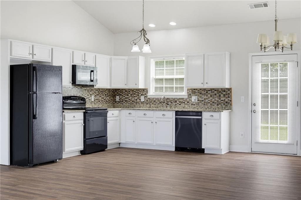 3 bedroom, 2 bathroom, 1,518 sq ft single family residence for sale at 74 Millstream Drive, Dallas, GA 30157 — photo 6