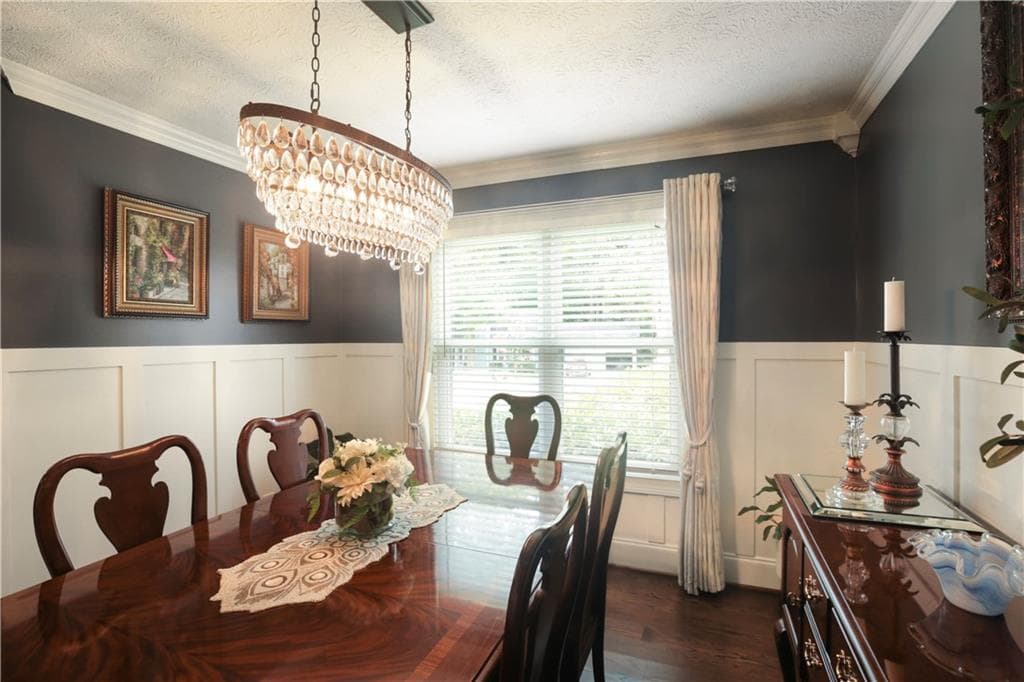 3 bedroom, 2 bathroom, 1,808 sq ft single family residence under contract at 435 Tyson Circle, Roswell, GA 30076 — photo 8