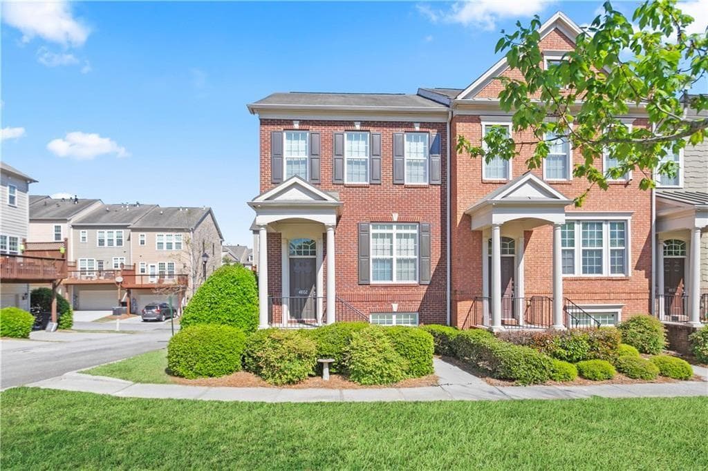 3 bedroom, 4 bathroom, 1,848 sq ft townhouse for sale at 4802 Seldon Way, Smyrna, GA 30080