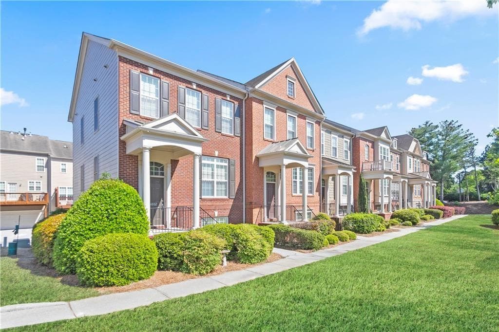 3 bedroom, 4 bathroom, 1,848 sq ft townhouse for sale at 4802 Seldon Way, Smyrna, GA 30080 — photo 2