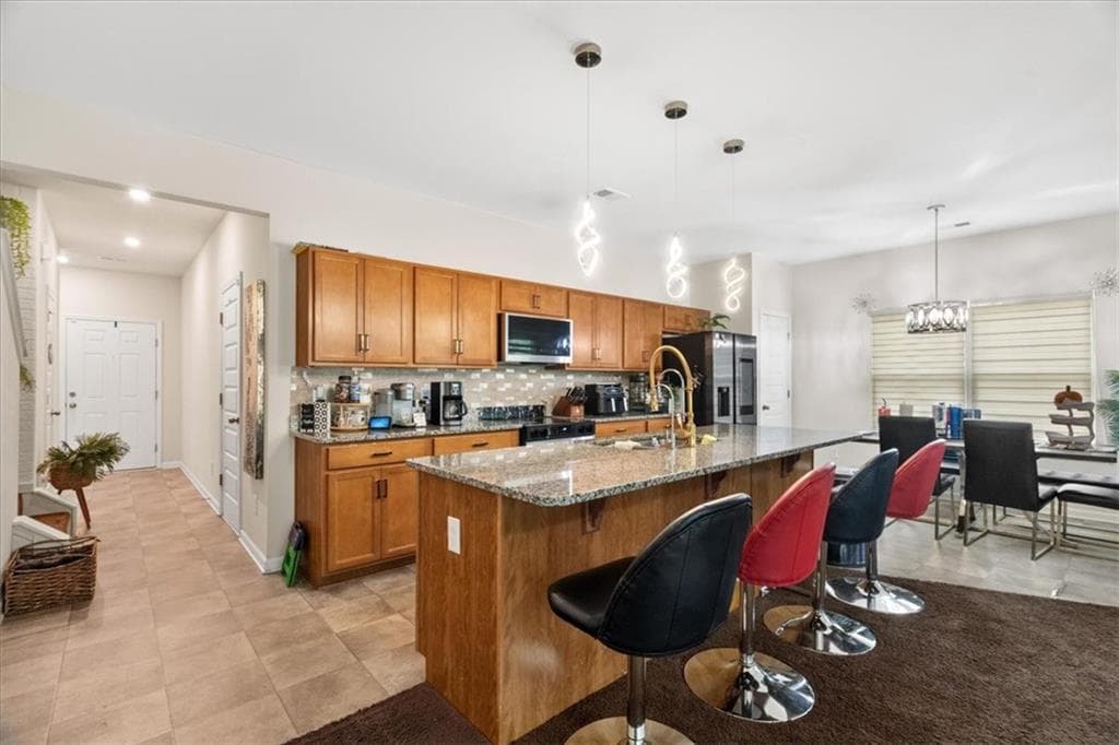 3 bedroom, 3 bathroom, 2,026 sq ft single family residence for sale at 123 Waterside Ridge, Calhoun, GA 30701 — photo 5