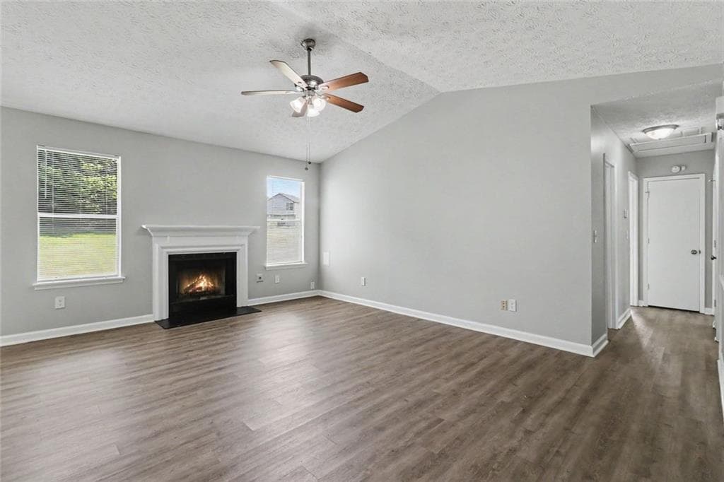 3 bedroom, 2 bathroom, 1,274 sq ft single family residence for sale at 9587 Thomas Downs Lane, Jonesboro, GA 30238 — photo 4