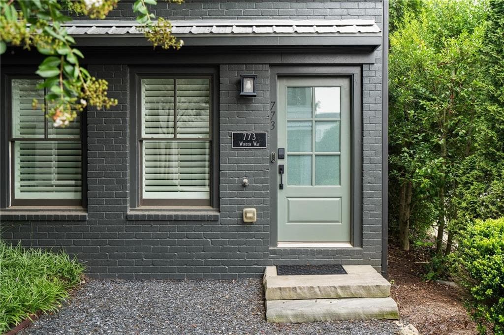 3 bedroom, 4 bathroom, 1,789 sq ft townhouse for sale at 773 Winton Way, Atlanta, GA 30312 — photo 4