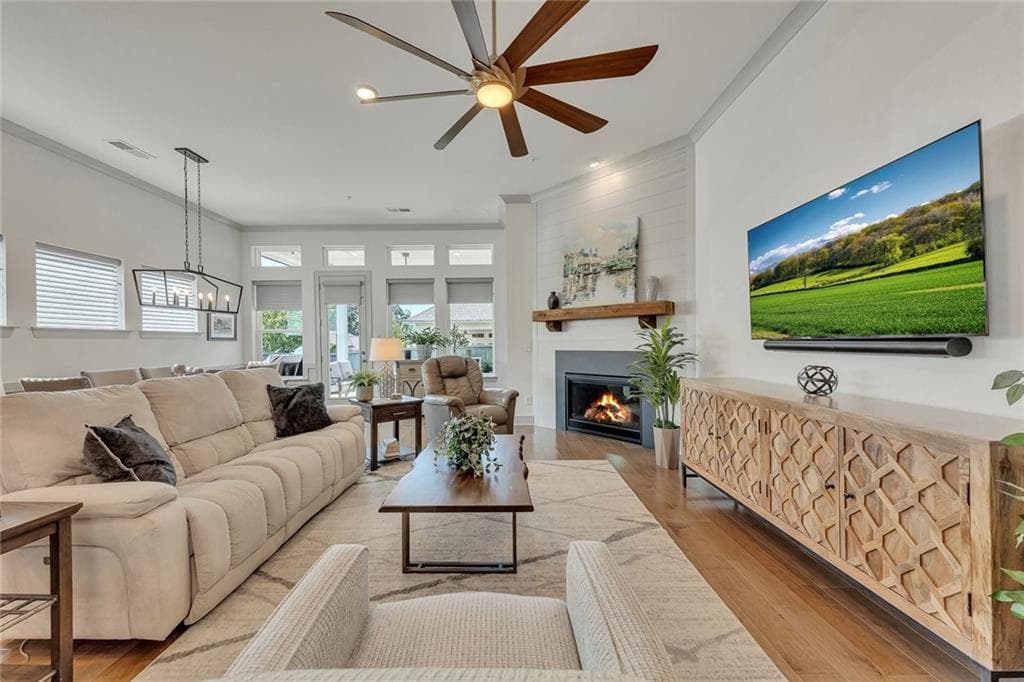 2 bedroom, 2 bathroom, 1,978 sq ft single family residence under contract at 616 Grassmeade Lane, Woodstock, GA 30188 — photo 7
