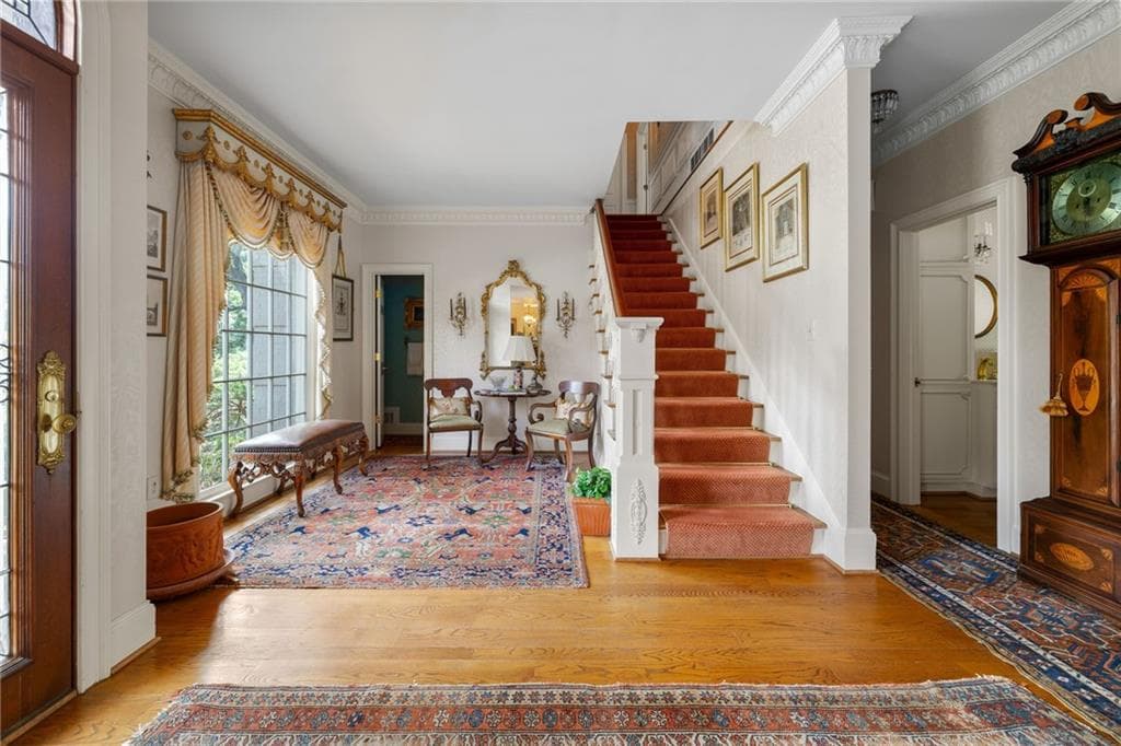 4 bedroom, 4 bathroom, 5,375 sq ft single family residence for sale at 885 Glenwood Drive, Gainesville, GA 30501 — photo 7