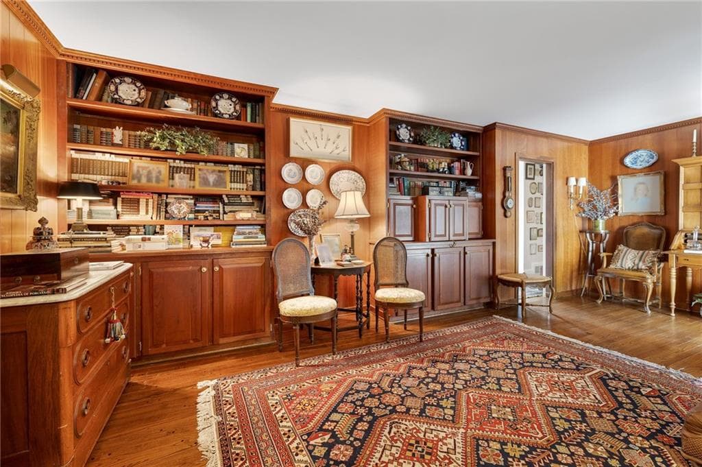 4 bedroom, 4 bathroom, 5,375 sq ft single family residence for sale at 885 Glenwood Drive, Gainesville, GA 30501 — photo 10
