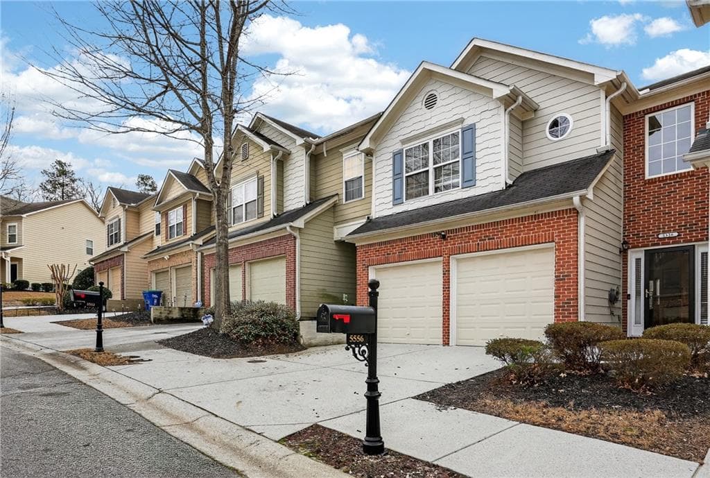 3 bedroom, 3 bathroom, 1,783 sq ft townhouse for rent at 5556 Cascade Run, Atlanta, GA 30336 for $2,550 a month — photo 2
