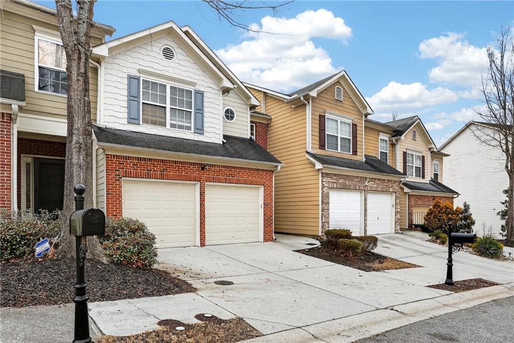 3 bedroom, 3 bathroom, 1,783 sq ft townhouse for rent at 5556 Cascade Run, Atlanta, GA 30336 for $2,550 a month — photo 3