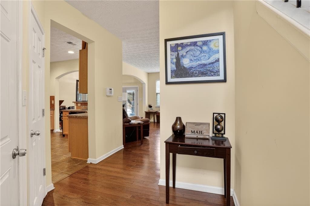 3 bedroom, 3 bathroom, 1,783 sq ft townhouse for rent at 5556 Cascade Run, Atlanta, GA 30336 for $2,550 a month — photo 5