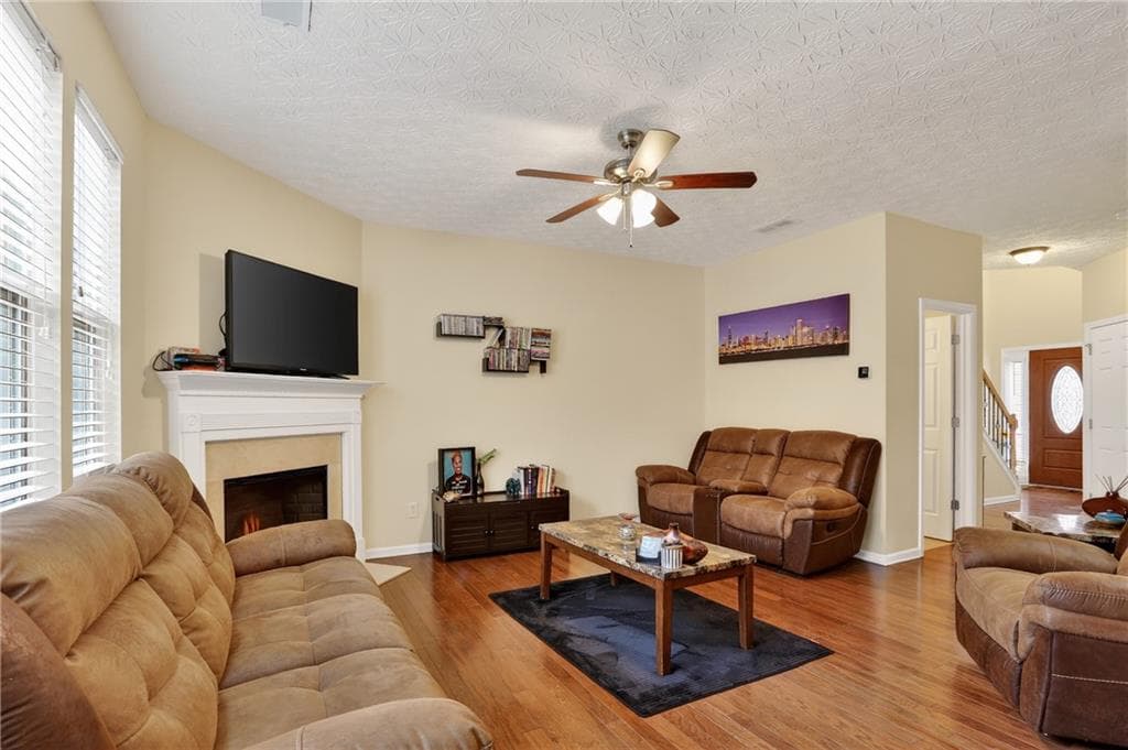 3 bedroom, 3 bathroom, 1,783 sq ft townhouse for rent at 5556 Cascade Run, Atlanta, GA 30336 for $2,550 a month — photo 7