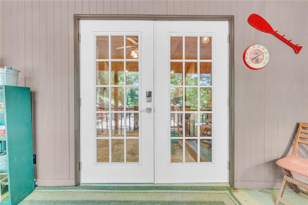 2 bedroom, 2 bathroom single family residence for rent at 185 Pope Dickson Lane, Clarkesville, GA 30523 for $2,400 a month — photo 7
