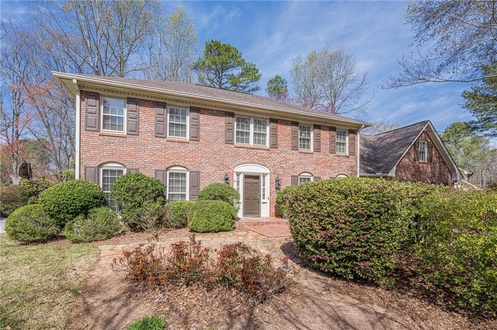 5 bedroom, 4 bathroom, 4,471 sq ft single family residence for rent at 5274 Wyntercreek Way, Dunwoody, GA 30338 for $6,000 a month — photo 3