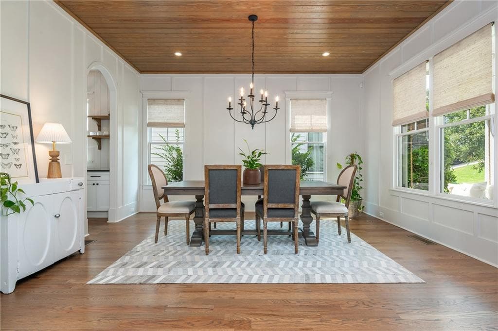 5 bedroom, 4 bathroom, 3,364 sq ft single family residence under contract at 1264 Hayes Drive, Smyrna, GA 30080 — photo 4