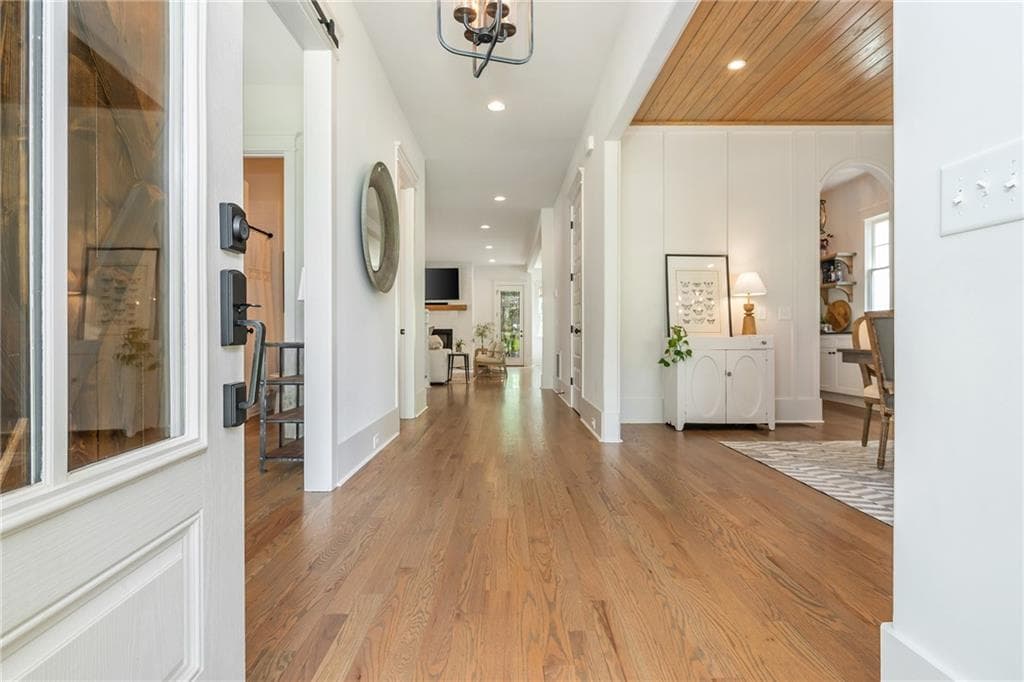 5 bedroom, 4 bathroom, 3,364 sq ft single family residence under contract at 1264 Hayes Drive, Smyrna, GA 30080 — photo 6