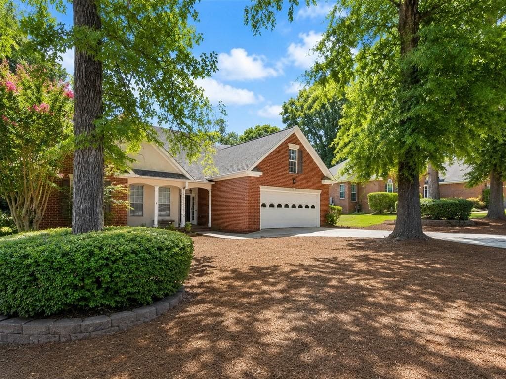 3 bedroom, 2 bathroom, 2,250 sq ft single family residence for sale at 1959 Toccoa Falls, Grovetown, GA 30813 — photo 2