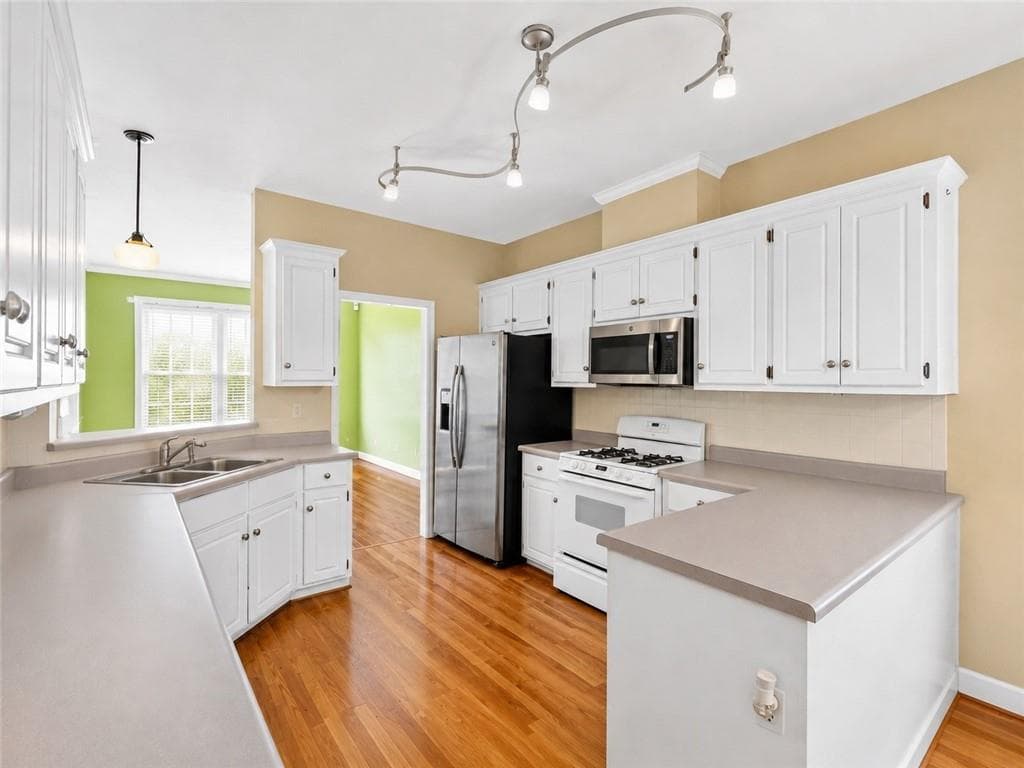 3 bedroom, 2 bathroom, 2,250 sq ft single family residence for sale at 1959 Toccoa Falls, Grovetown, GA 30813 — photo 6