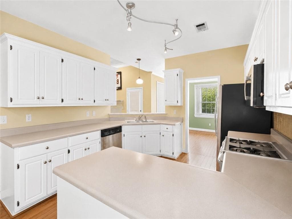 3 bedroom, 2 bathroom, 2,250 sq ft single family residence for sale at 1959 Toccoa Falls, Grovetown, GA 30813 — photo 7