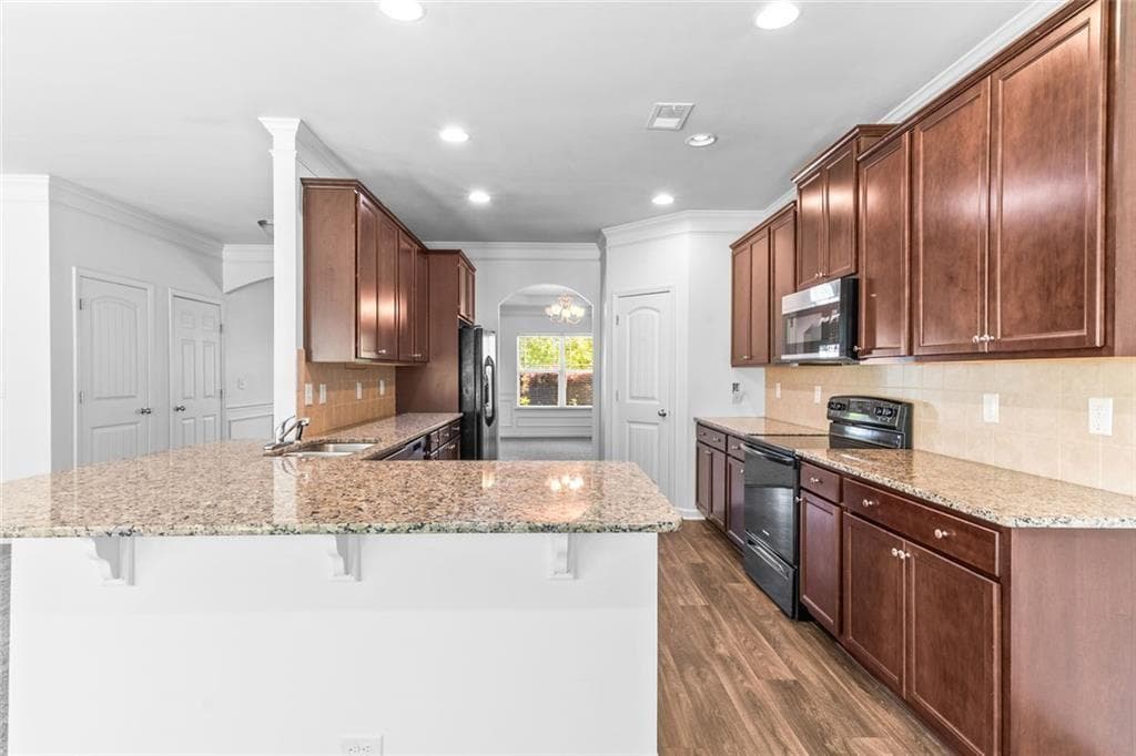5 bedroom, 4 bathroom, 3,025 sq ft single family residence for rent at 1061 Blind Brook Circle, Hoschton, GA 30548 for $2,350 a month — photo 6