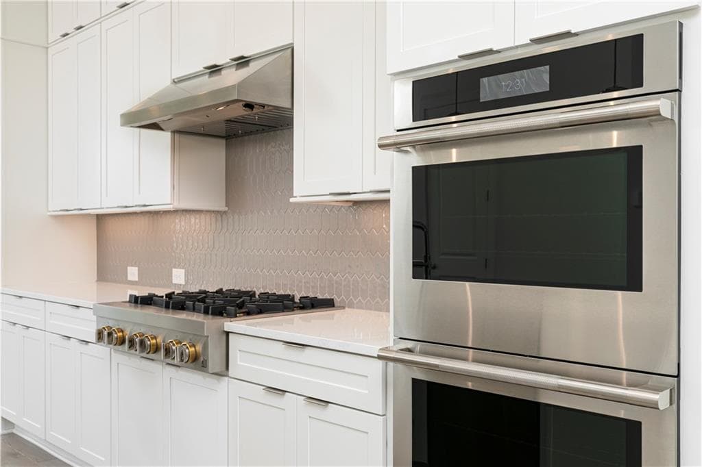 3 bedroom, 4 bathroom, 2,700 sq ft townhouse under contract at 5008 Hartwell Place, Alpharetta, GA 30009 — photo 7