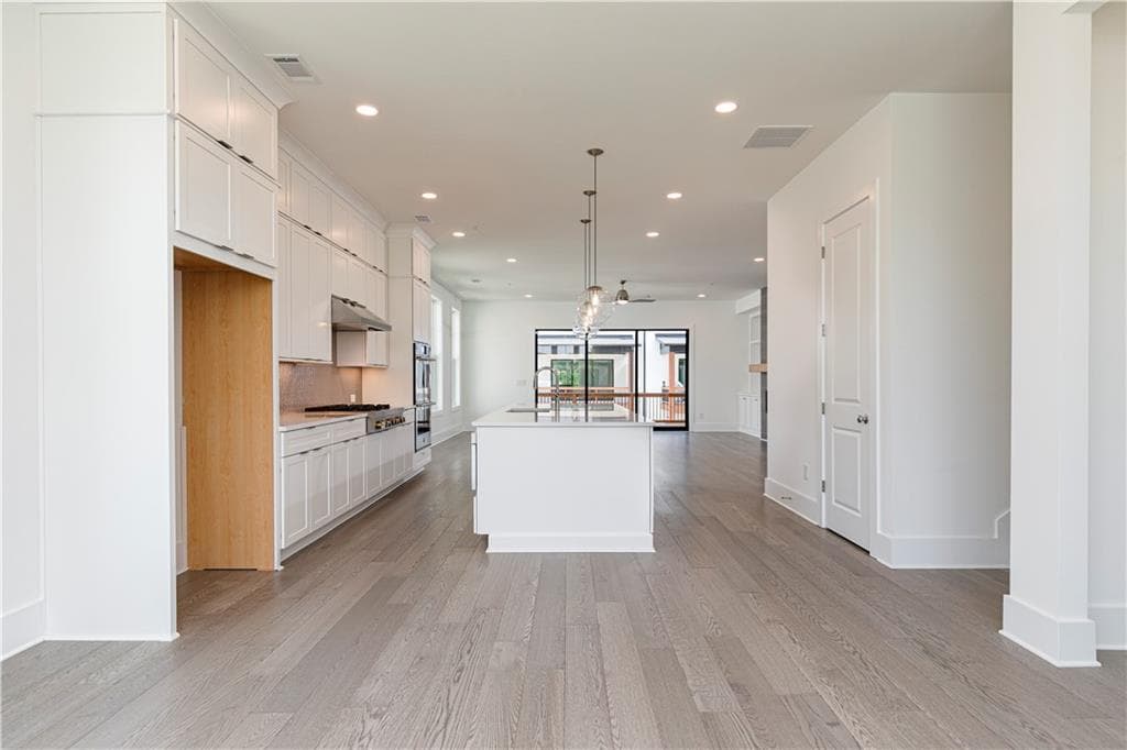 3 bedroom, 4 bathroom, 2,700 sq ft townhouse under contract at 5008 Hartwell Place, Alpharetta, GA 30009 — photo 9