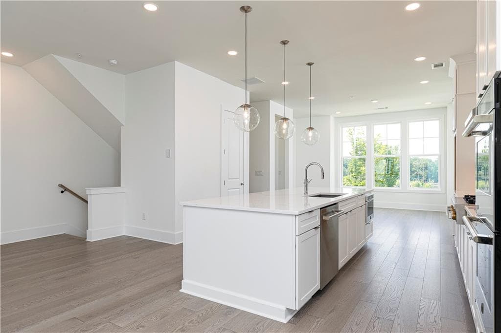 3 bedroom, 4 bathroom, 2,700 sq ft townhouse under contract at 5008 Hartwell Place, Alpharetta, GA 30009 — photo 10