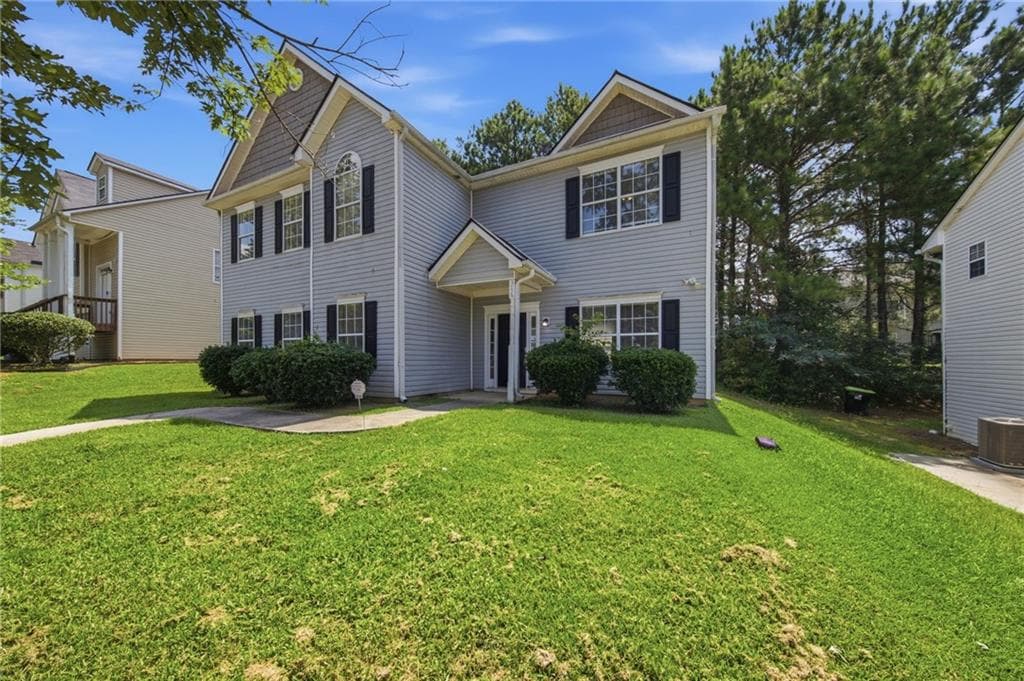 3 bedroom, 3 bathroom, 1,786 sq ft single family residence under contract at 4516 Swan Trace, Union City, GA 30349 — photo 2