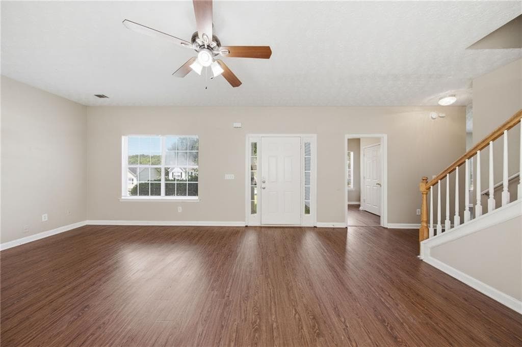 3 bedroom, 3 bathroom, 1,786 sq ft single family residence under contract at 4516 Swan Trace, Union City, GA 30349 — photo 9