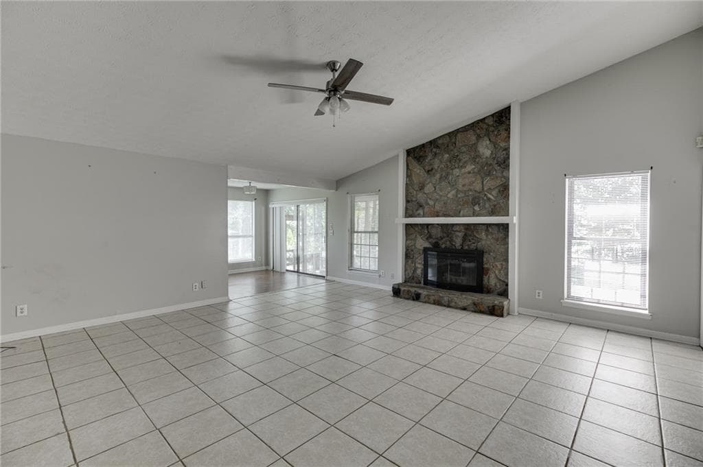 3 bedroom, 2 bathroom, 1,800 sq ft single family residence for sale at 900 Pawnee Place, Lilburn, GA 30047 — photo 3