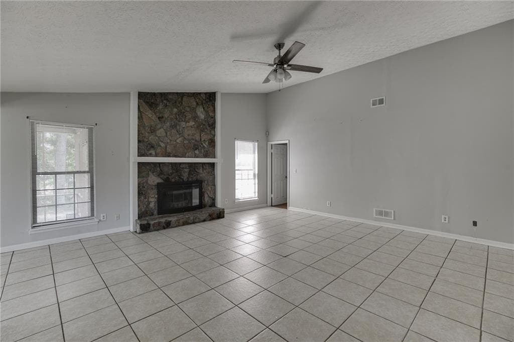 3 bedroom, 2 bathroom, 1,800 sq ft single family residence for sale at 900 Pawnee Place, Lilburn, GA 30047 — photo 5