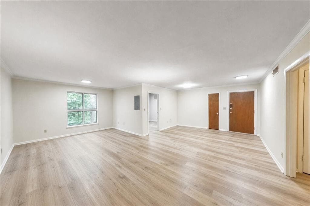 2 bedroom, 1 bathroom, 1,075 sq ft condominium for sale at 1111 Clairemont Avenue N3, Decatur, GA 30030 — photo 8