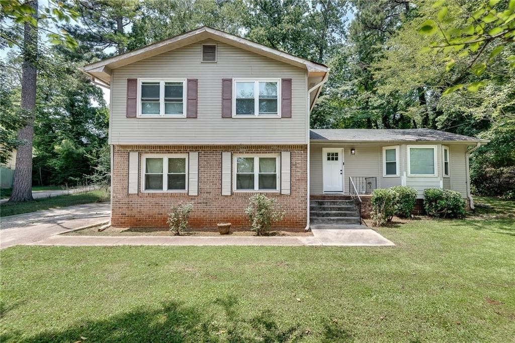 3 bedroom, 2 bathroom single family residence for rent at 597 Field Cliff Drive, Stone Mountain, GA 30087 for $2,400 a month