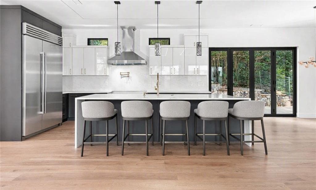 5 bedroom, 7 bathroom, 4,516 sq ft single family residence for sale at 4250 Carmain Drive, Atlanta, GA 30342 — photo 9