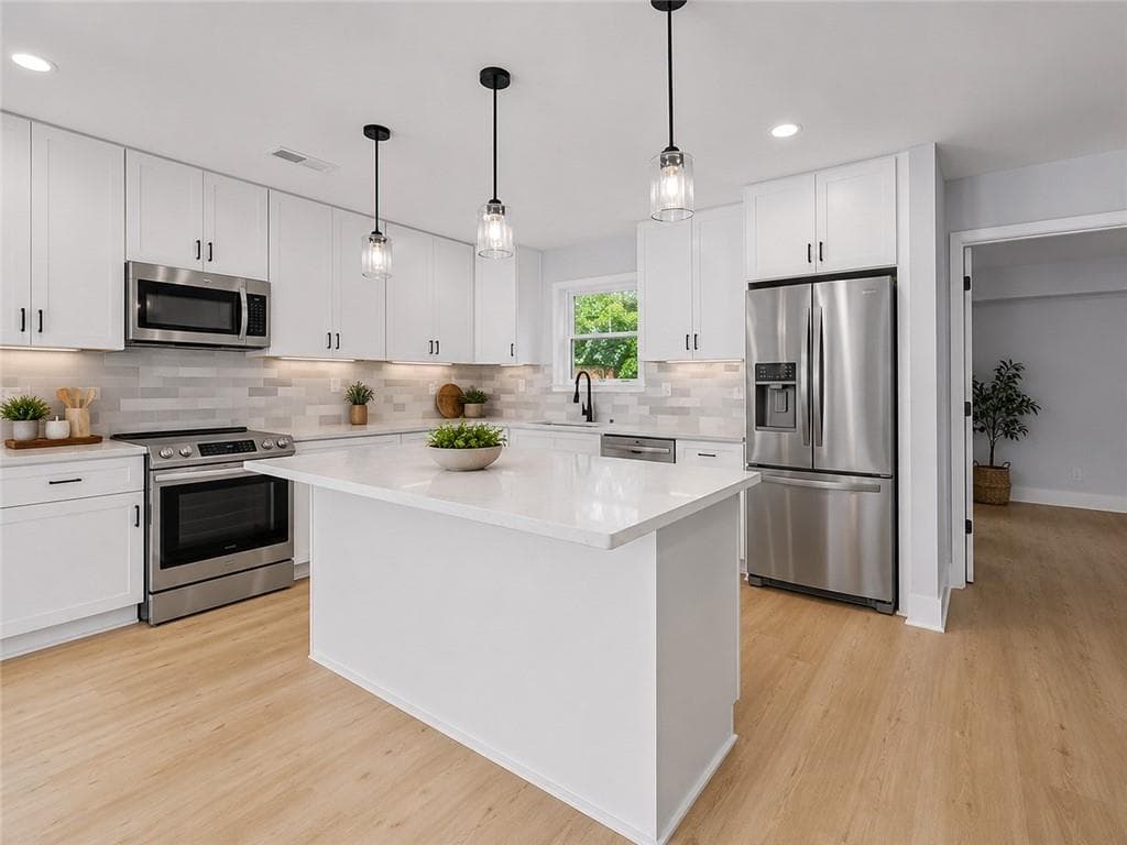 3 bedroom, 2 bathroom, 1,658 sq ft single family residence for sale at 3253 Mcafee Road, Decatur, GA 30032 — photo 6