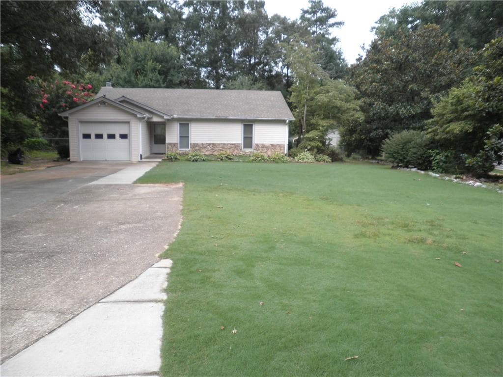 3 bedroom, 2 bathroom, 1,208 sq ft single family residence for rent at 1439 Ridgewood Place, Lawrenceville, GA 30043 for $1,775 a month — photo 2
