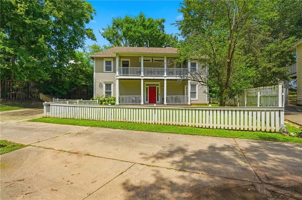 2 bedroom, 3 bathroom single family residence for rent at 312 Glenwood Avenue, Atlanta, GA 30312 for $2,600 a month — photo 1 of 26