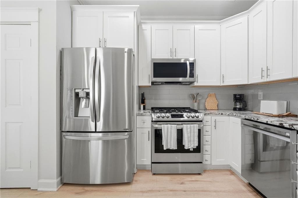 2 bedroom, 3 bathroom single family residence for rent at 312 Glenwood Avenue, Atlanta, GA 30312 for $2,600 a month — photo 9